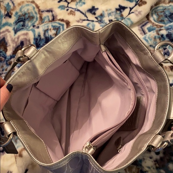 Coach purse - Picture 4 of 4